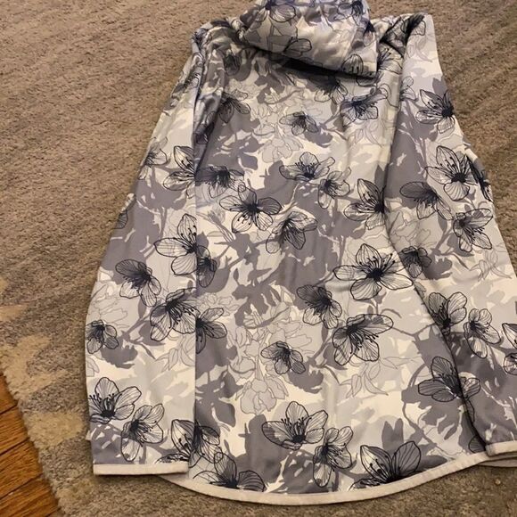 Girl’s Under Armour Hoodie YXL Coldgear - Picture 5 of 5